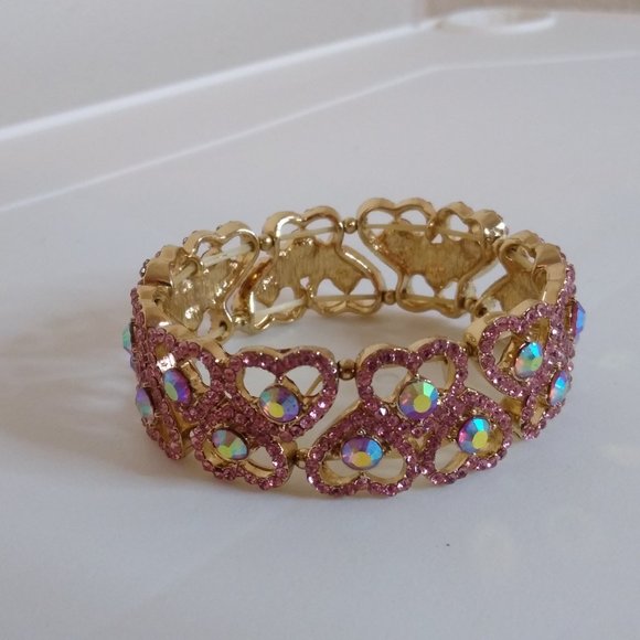 Pink Heart Stretch Bracelet - Picture 4 of 6